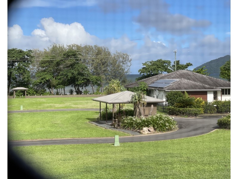 6 Seaview Ct, Wongaling Beach QLD 4852