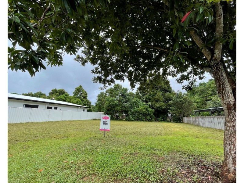 9 Lani Cl, Mission Beach QLD 4852