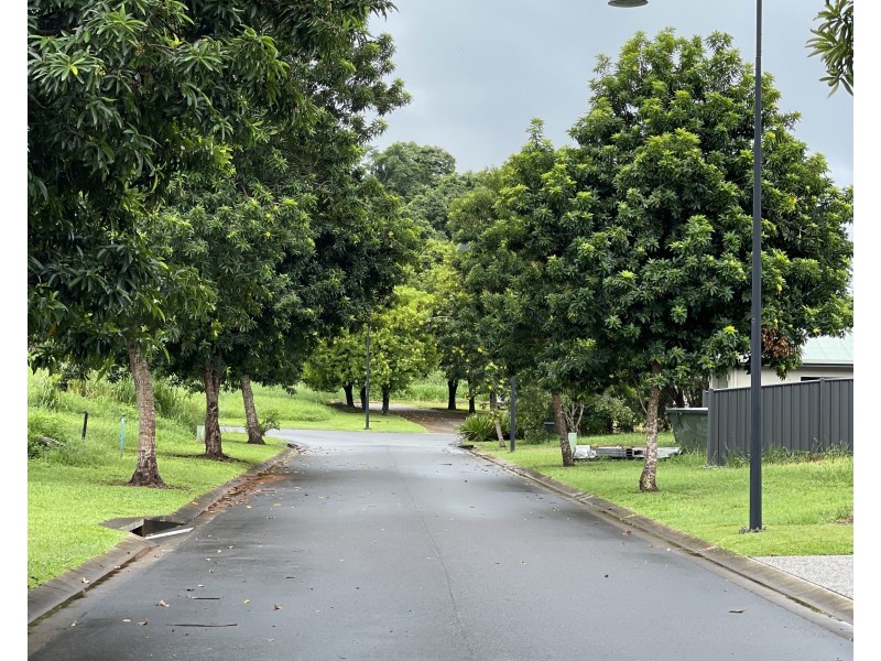 9 Lani Cl, Mission Beach QLD 4852