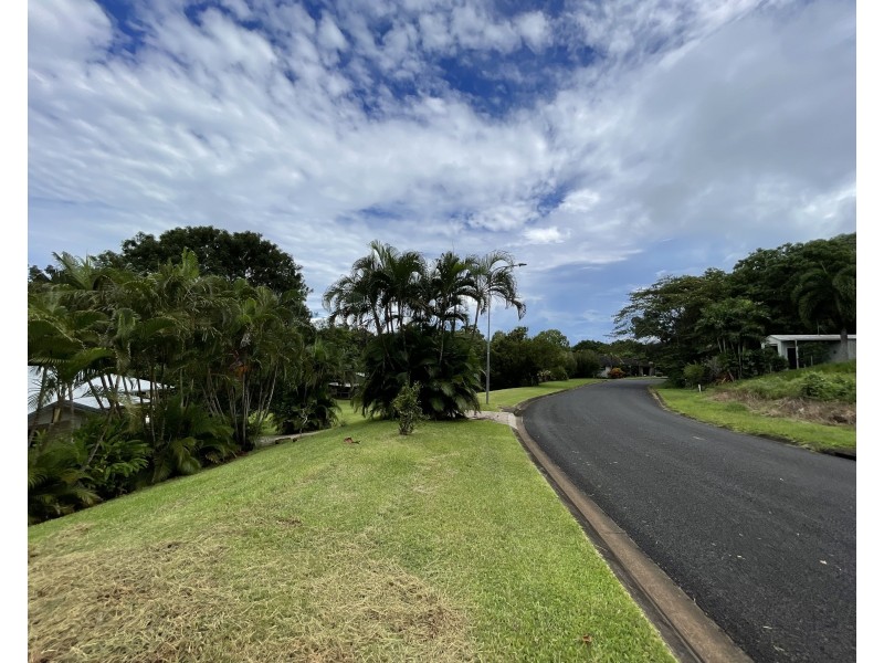 26 The Boulevard, South Mission Beach QLD 4852