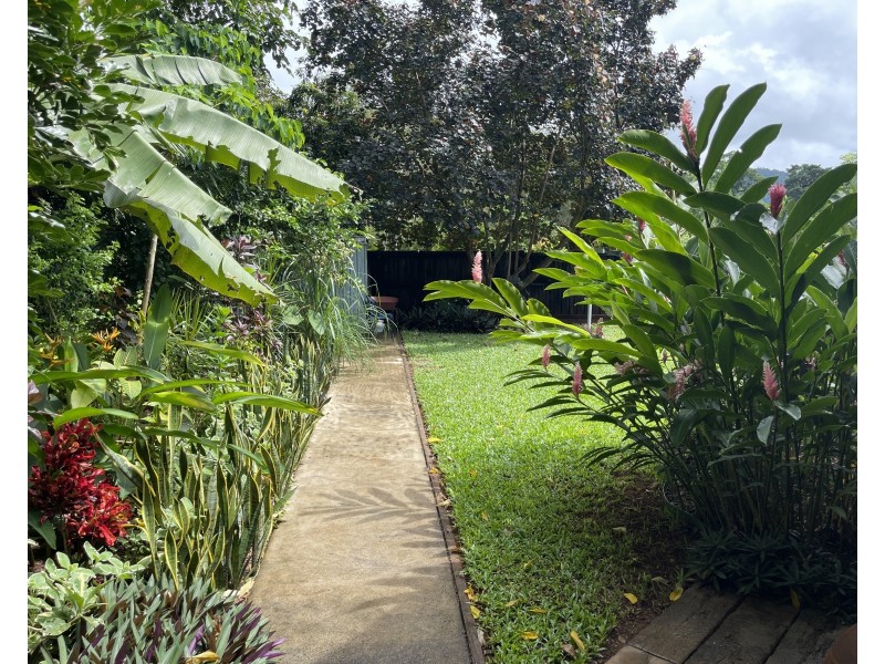 14 Lani Cl, Mission Beach QLD 4852