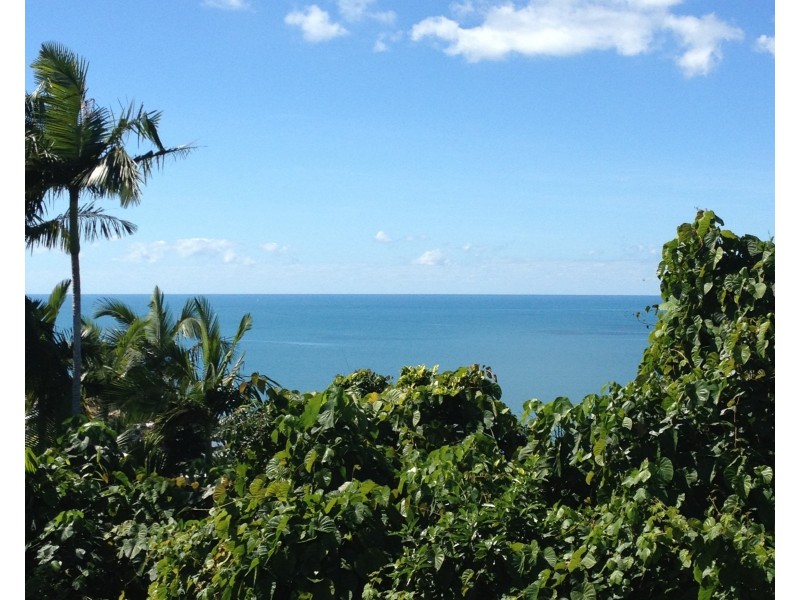 2C Explorers Dr, South Mission Beach QLD 4852