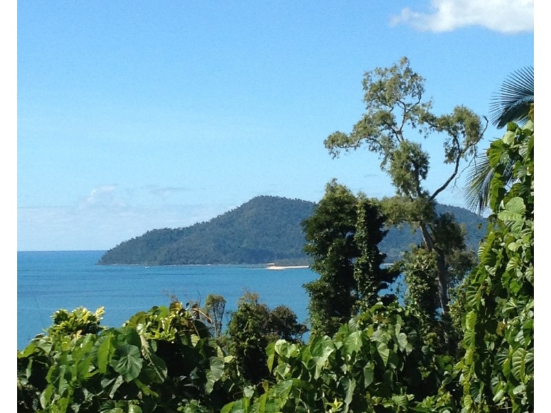 2C Explorers Dr, South Mission Beach QLD 4852