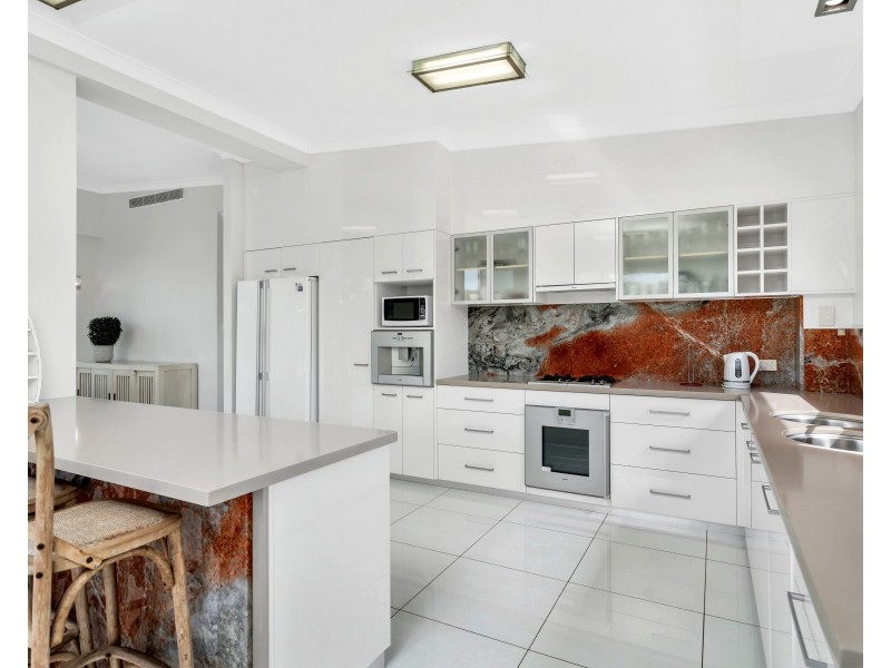 2 Donkin Lane, Mission Beach QLD 4852