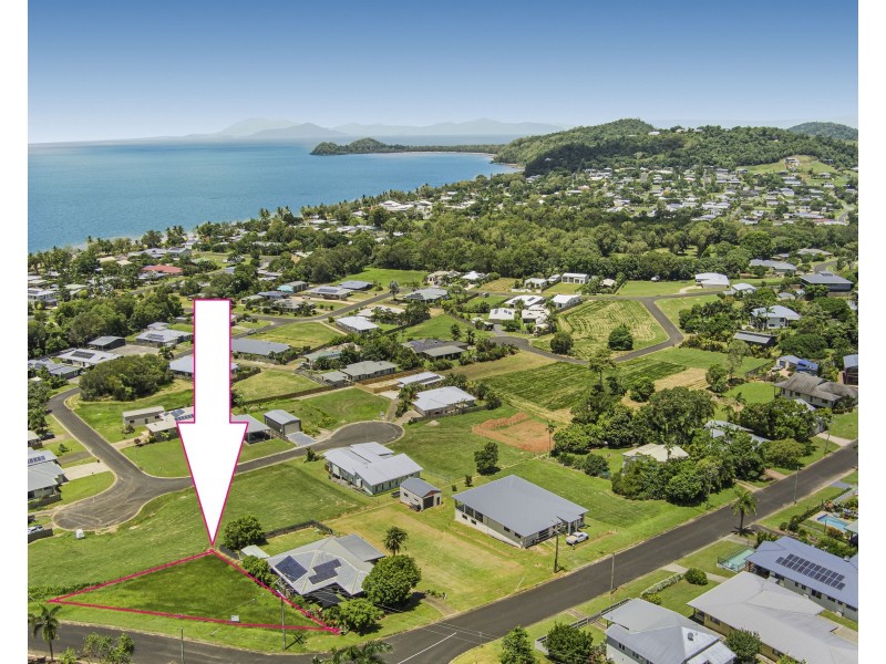 24 Admiralty St, South Mission Beach QLD 4852