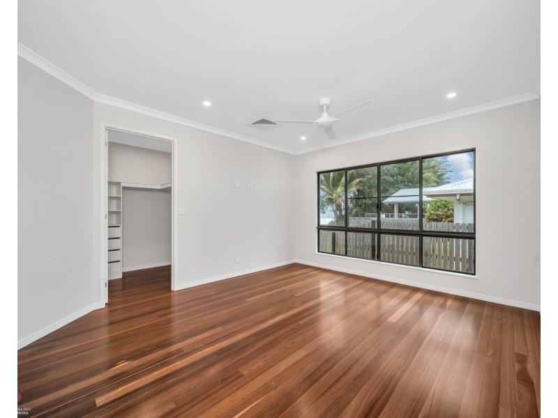 7 Conch St, Mission Beach QLD 4852