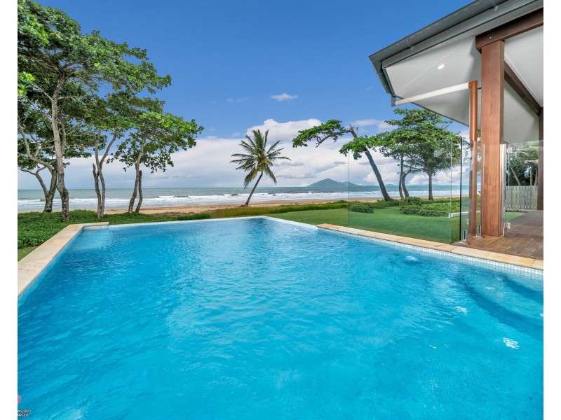 7 Conch St, Mission Beach QLD 4852