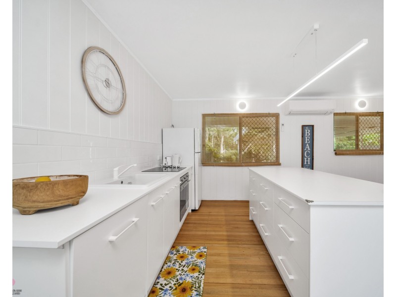 73 Banfield Pde, Wongaling Beach QLD 4852