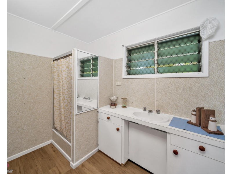 73 Banfield Pde, Wongaling Beach QLD 4852