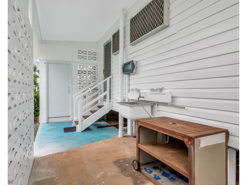 73 Banfield Pde, Wongaling Beach QLD 4852