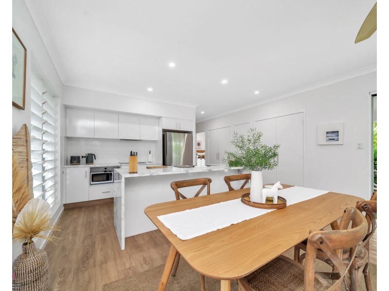 House 1/24 Southward St, Mission Beach QLD 4852