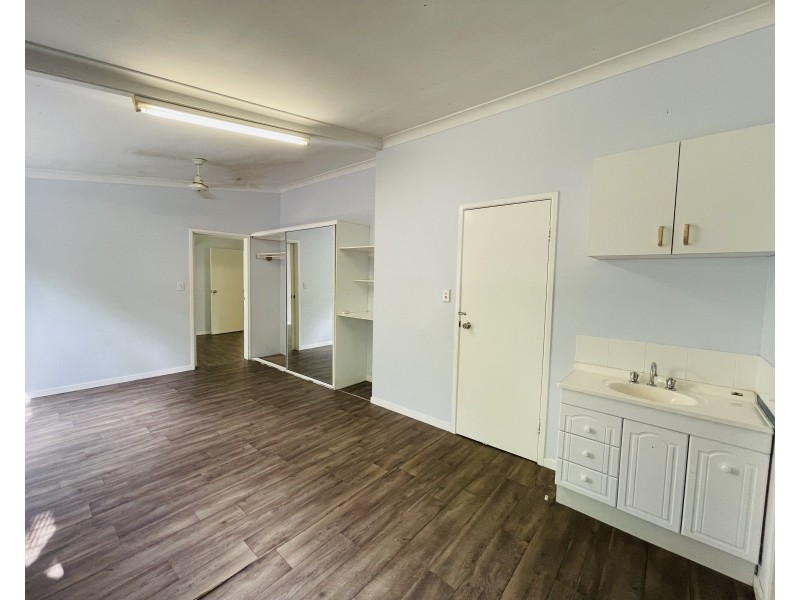 3/52 Conch St, Mission Beach QLD 4852