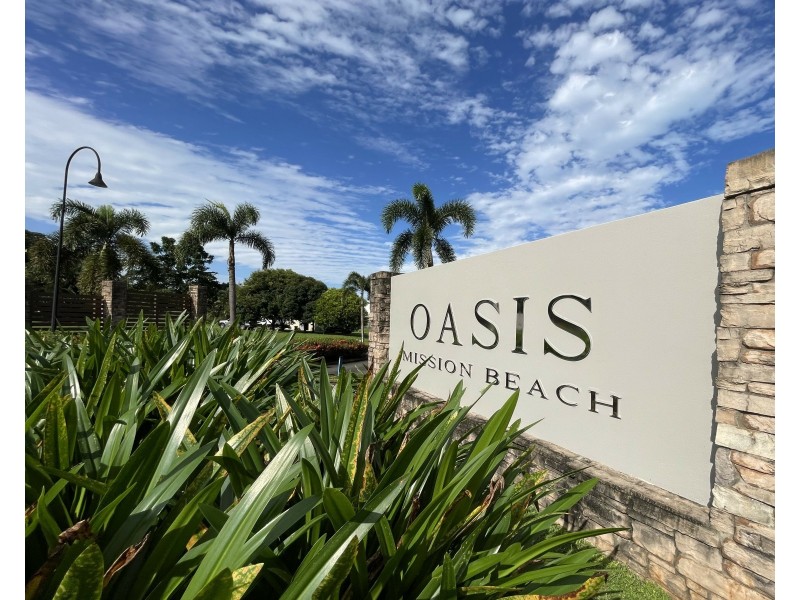8 Reef Cl, Mission Beach QLD 4852