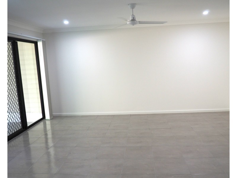 Duplex 1/11 Coralli Close, Mission Beach QLD 4852