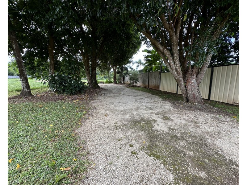 5 Reef Cl, Mission Beach QLD 4852