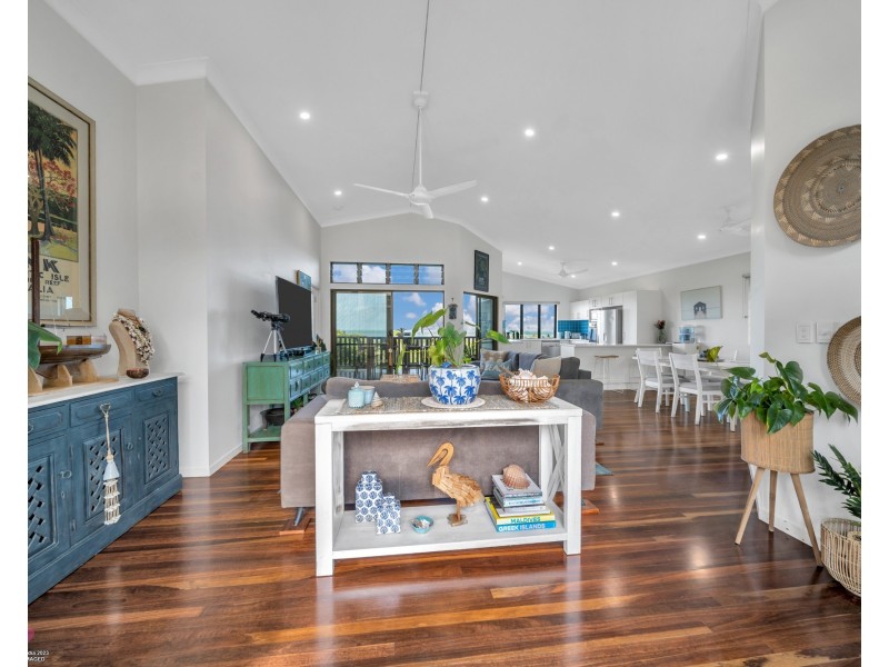 26 Mission Dr, South Mission Beach QLD 4852