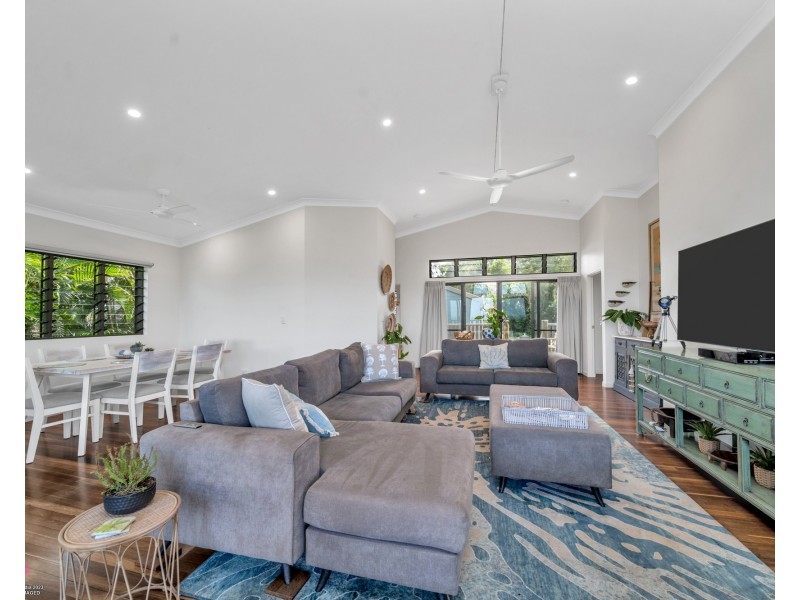 26 Mission Dr, South Mission Beach QLD 4852