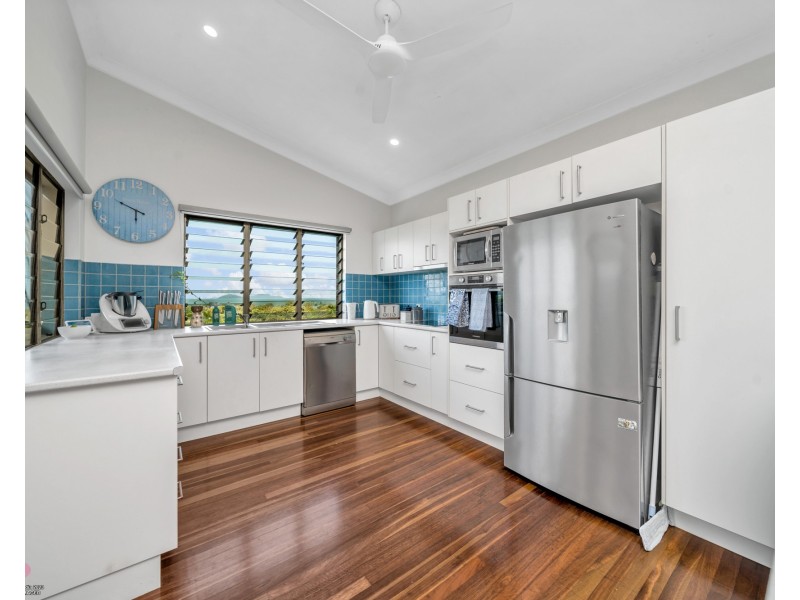 26 Mission Dr, South Mission Beach QLD 4852