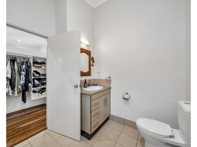 26 Mission Dr, South Mission Beach QLD 4852