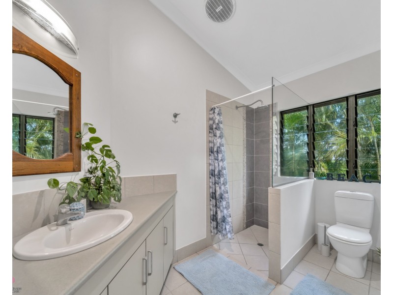 26 Mission Dr, South Mission Beach QLD 4852