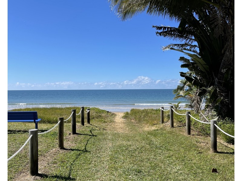 4 Bunting St, Wongaling Beach QLD 4852