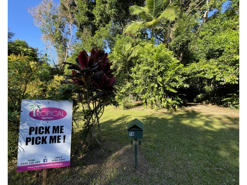 14 Pioneer St, Bingil Bay QLD 4852