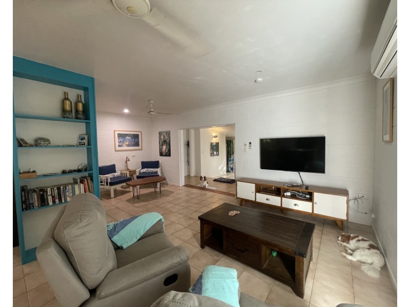14 Pioneer St, Bingil Bay QLD 4852