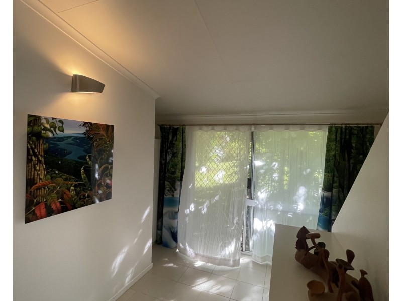 14 Pioneer St, Bingil Bay QLD 4852