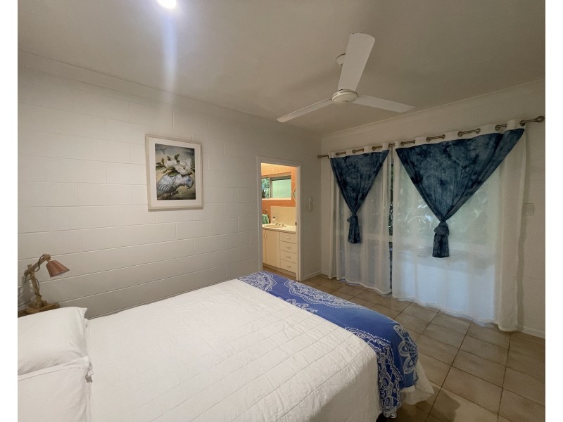 14 Pioneer St, Bingil Bay QLD 4852