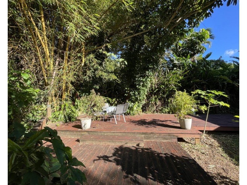 14 Pioneer St, Bingil Bay QLD 4852