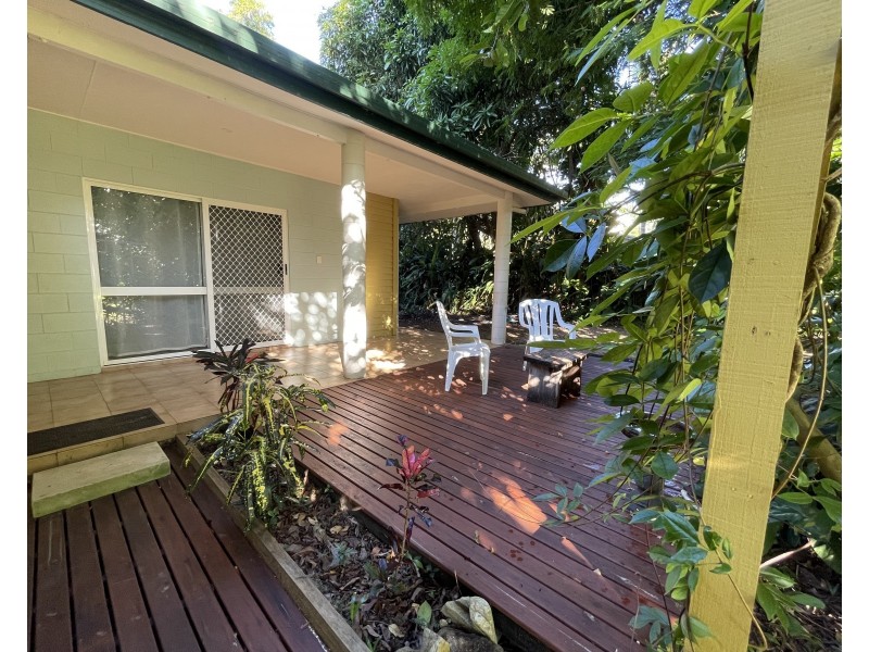 14 Pioneer St, Bingil Bay QLD 4852