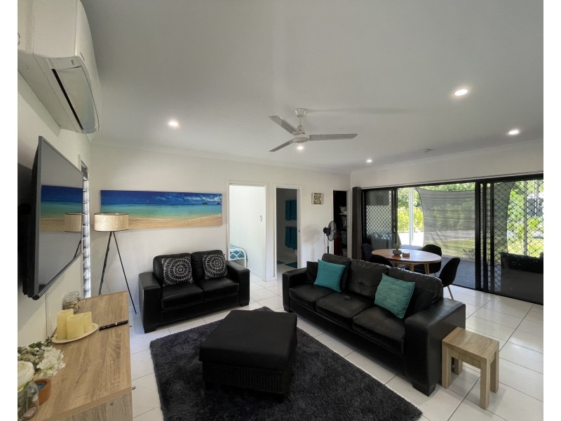13 Sandpiper Cl, Mission Beach QLD 4852