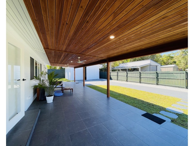 31 Kwila St, Wongaling Beach QLD 4852