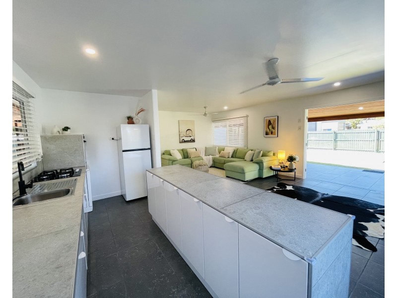 31 Kwila St, Wongaling Beach QLD 4852