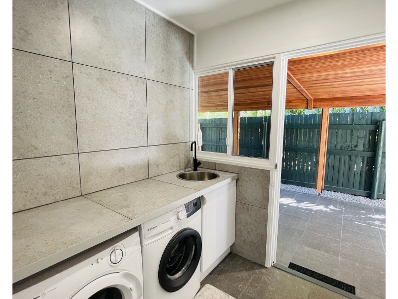 31 Kwila St, Wongaling Beach QLD 4852