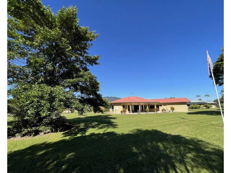 68 Keir Rd, Tully QLD 4854