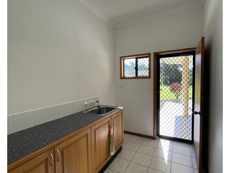 68 Keir Rd, Tully QLD 4854
