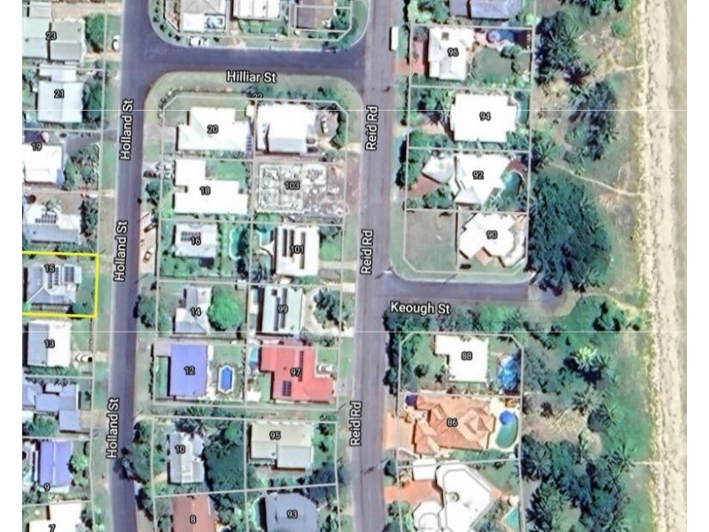 15 Holland St, Wongaling Beach QLD 4852