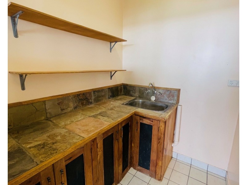 15 Holland St, Wongaling Beach QLD 4852