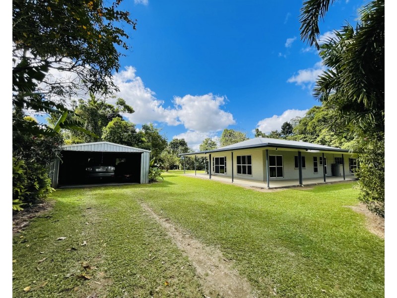 33 Thomas Ct, Bulgun QLD 4854