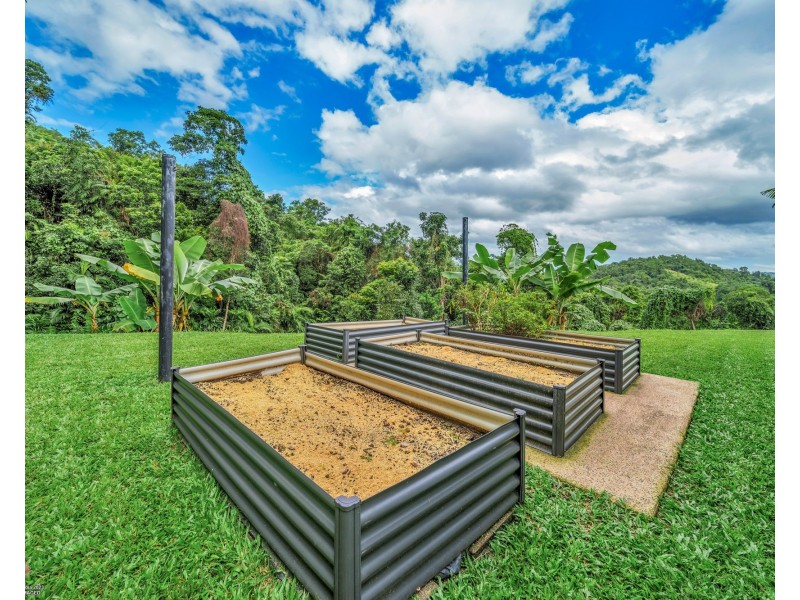 141 Banfield Road, Granadilla QLD 4855