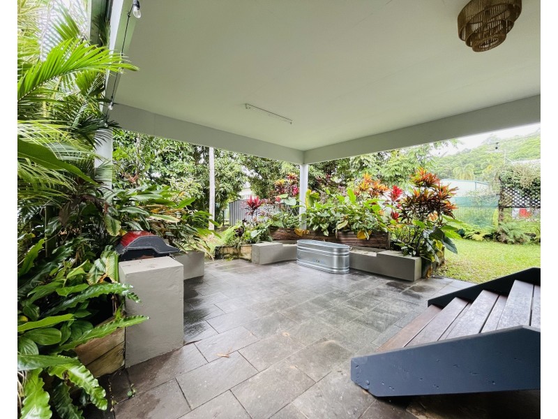 6 Jessie Lane, South Mission Beach QLD 4852