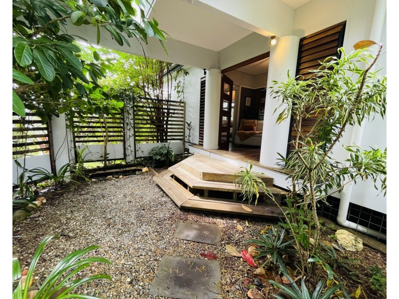 6 Jessie Lane, South Mission Beach QLD 4852