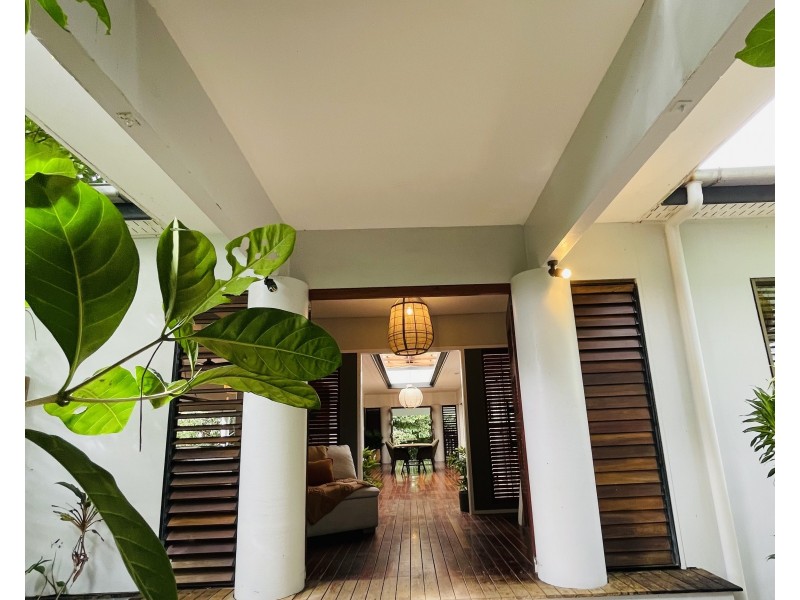 6 Jessie Lane, South Mission Beach QLD 4852