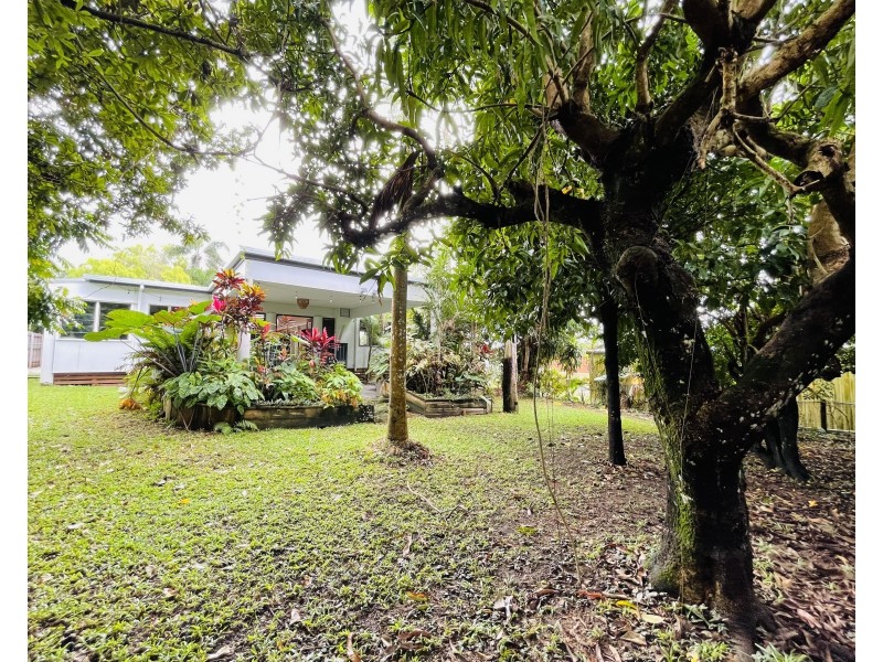 6 Jessie Lane, South Mission Beach QLD 4852