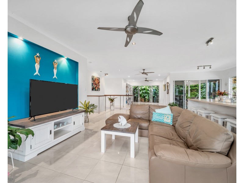 7 Genoa Ct, South Mission Beach QLD 4852
