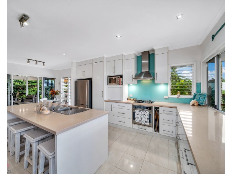 7 Genoa Ct, South Mission Beach QLD 4852