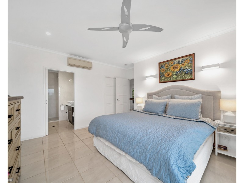 7 Genoa Ct, South Mission Beach QLD 4852