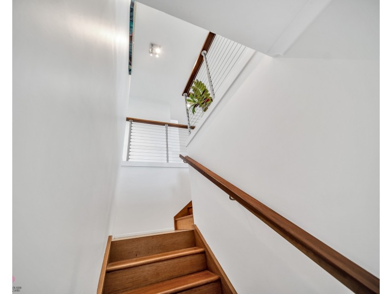 7 Genoa Ct, South Mission Beach QLD 4852