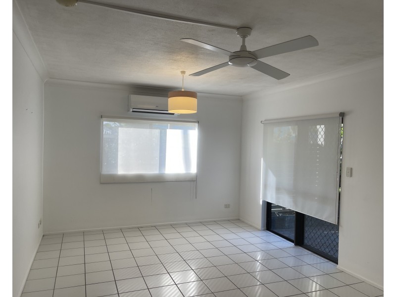 Unit 1/135 Reid Rd, Wongaling Beach QLD 4852